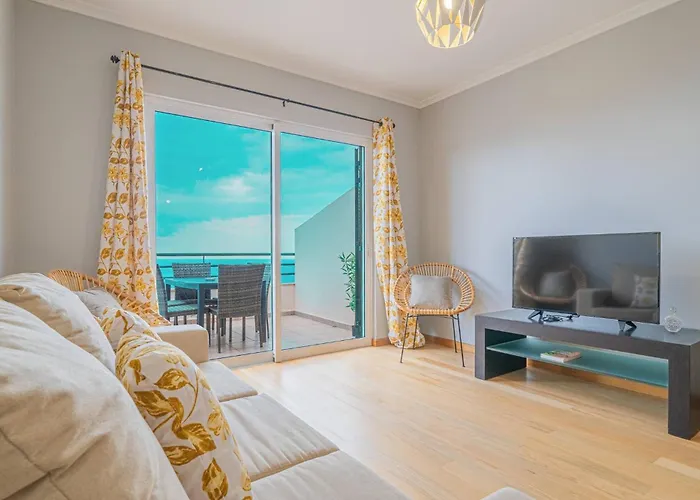 Ocean View In Canico De Baixo *