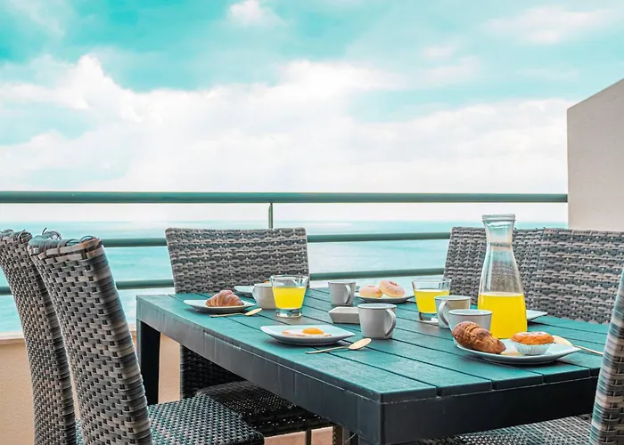 Ocean View In Canico De Baixo *